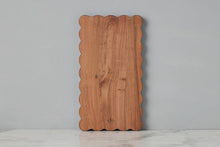  Scalloped Cutting Board