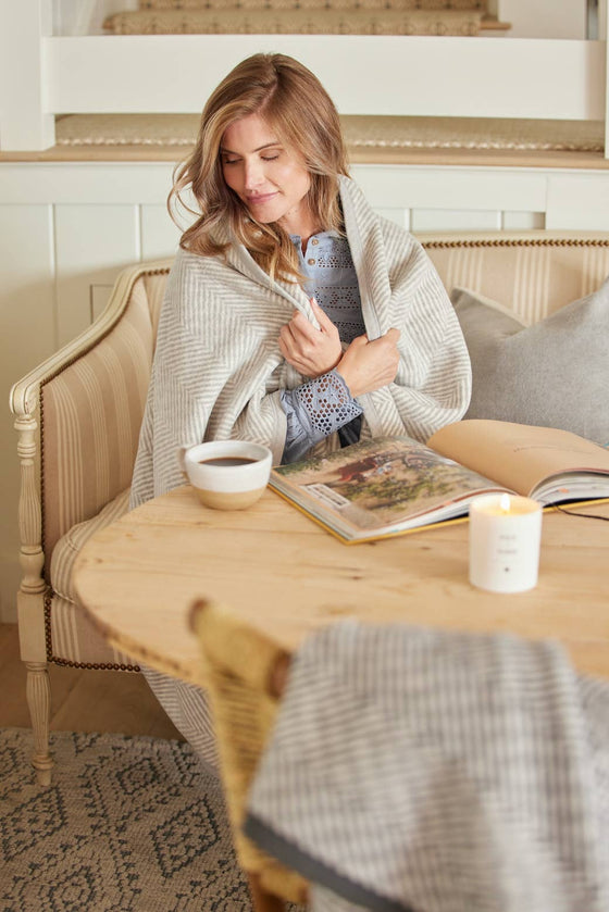 Harborview Herringbone Blanket: Light Grey