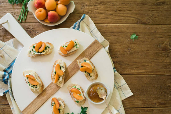 White Round Charcuterie Board: Small