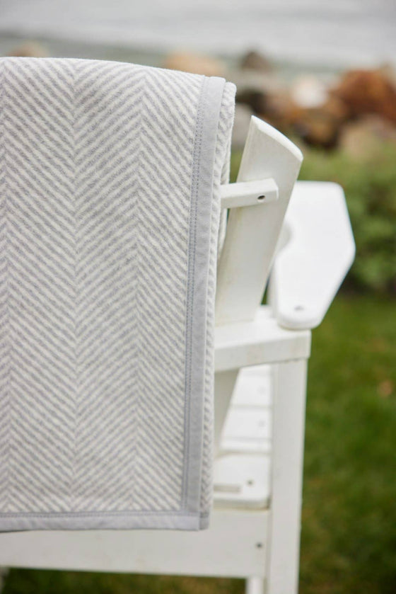 Harborview Herringbone Blanket: Light Grey