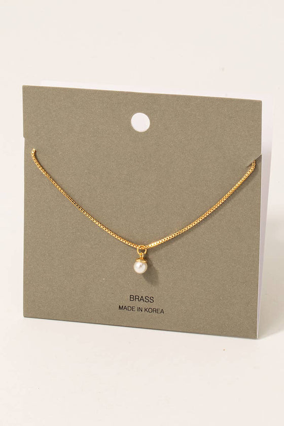 Pearl Pendant Necklace