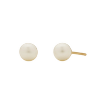  Pearl Stud Earrings