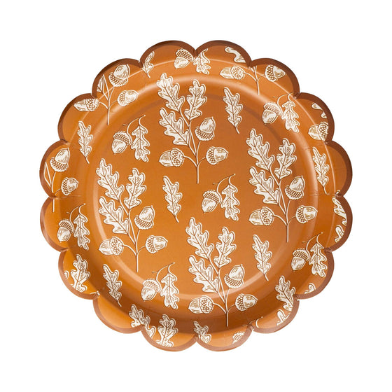 Acorn Scalloped Circle Plate