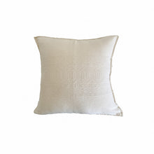  Londyn Pillow - Bungalow 56